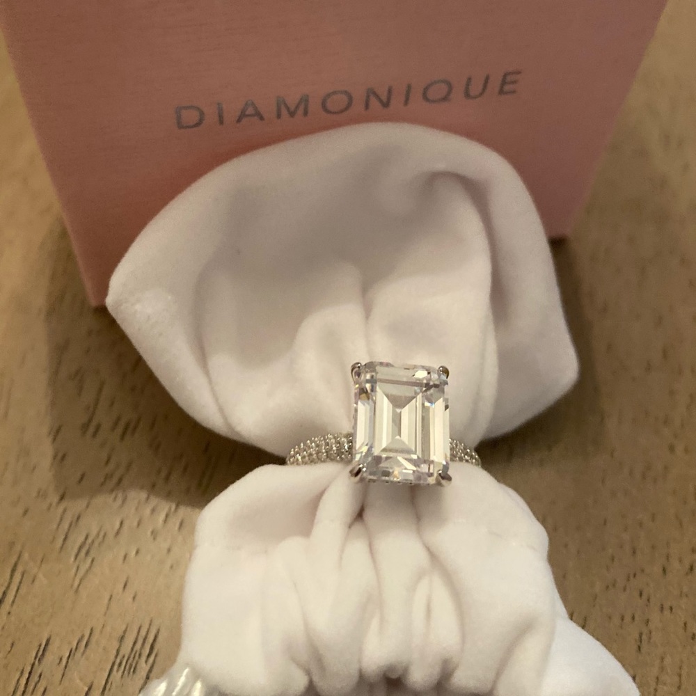 Sterling silver emerald cut size 7 Diamonique engagement type gorgeous ring